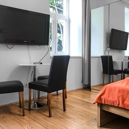 Relaxing 2-Bed Apartment For Extended Visits 维也纳 外观 照片